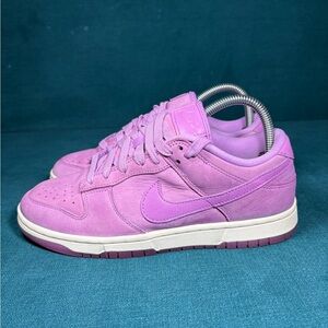 Nike Dunk Low PRM Rush Fuchsia Womens Size7.5 Active Fuchsia